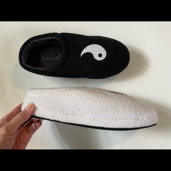 Joe Boxer Shoes Blkwht Yinyang Joe Boxer Clog Slippers Xl 11 New 15